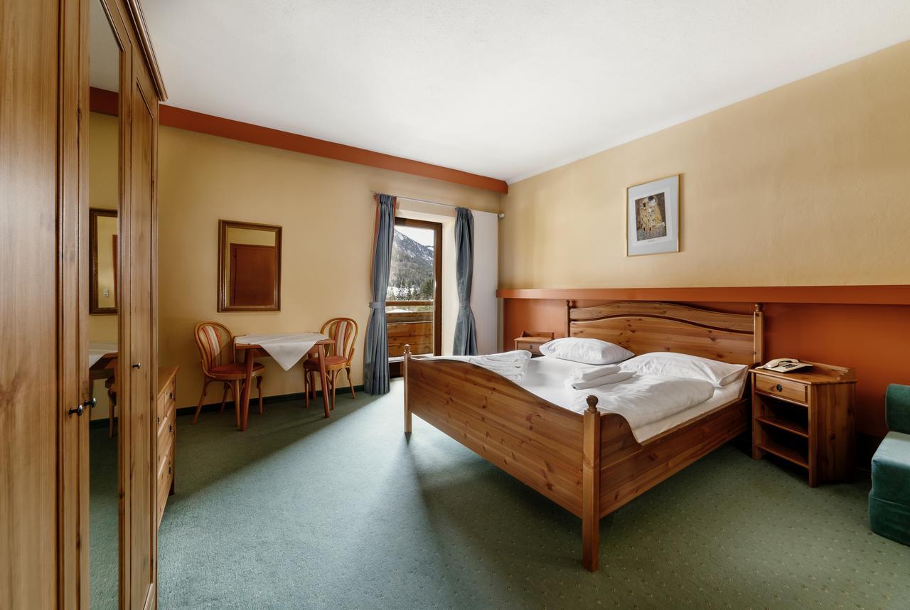 Hotel Pillerseehof Sankt Ulrich am Pillersee Oda fotoğraf